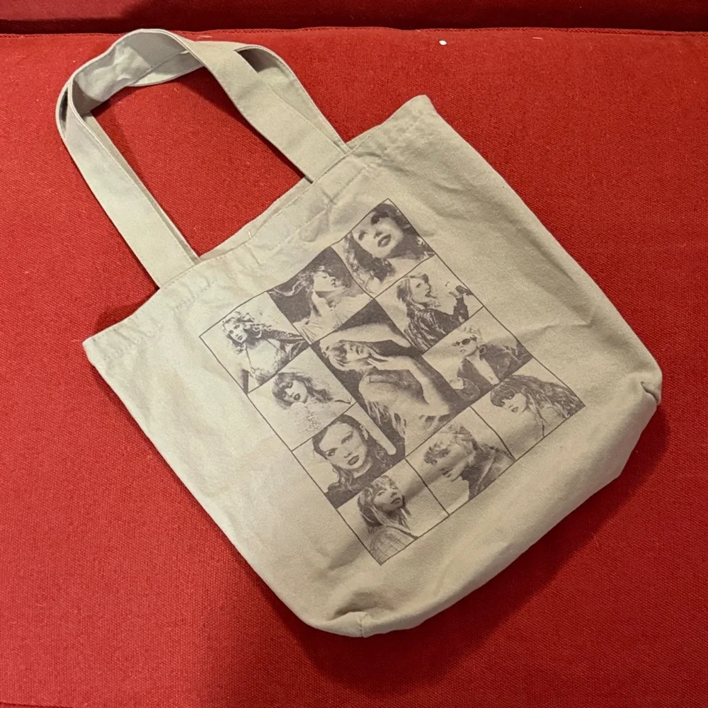 Taylor Swift Tour Beige Tote - Picture 2 of 4